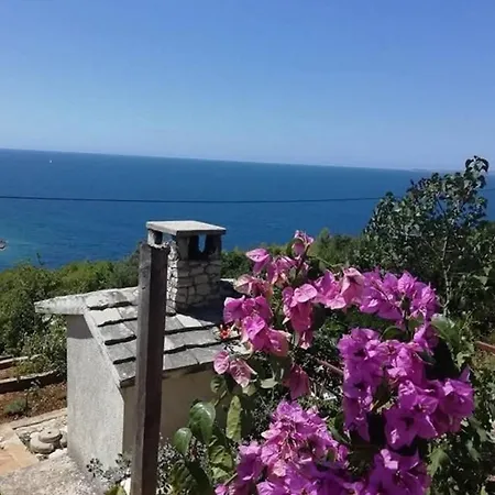 Апартаменты With Parking Space Bilo, - 25283