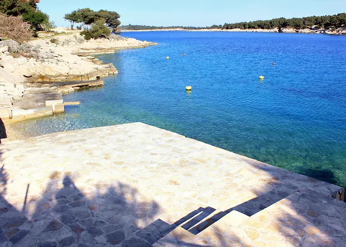 Apartment With Parking Space Bilo, - 25283 Primosten